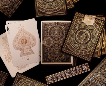 扑克牌包装设计-一个醒目、优雅、精致的扑克牌包装设计