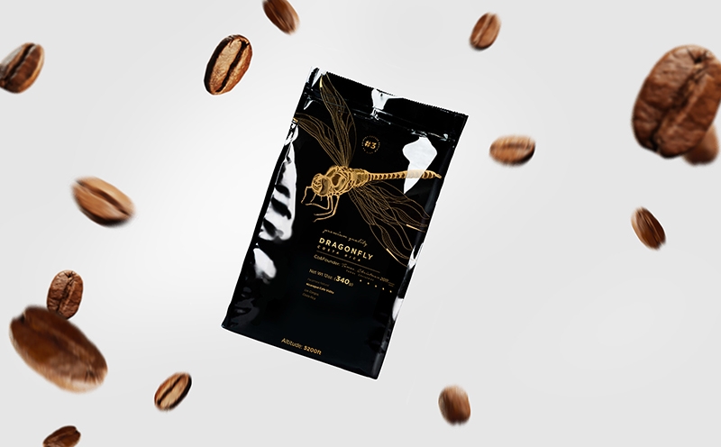 咖啡品牌包装设计,选取了自然界的蜻蜓作为创意点
