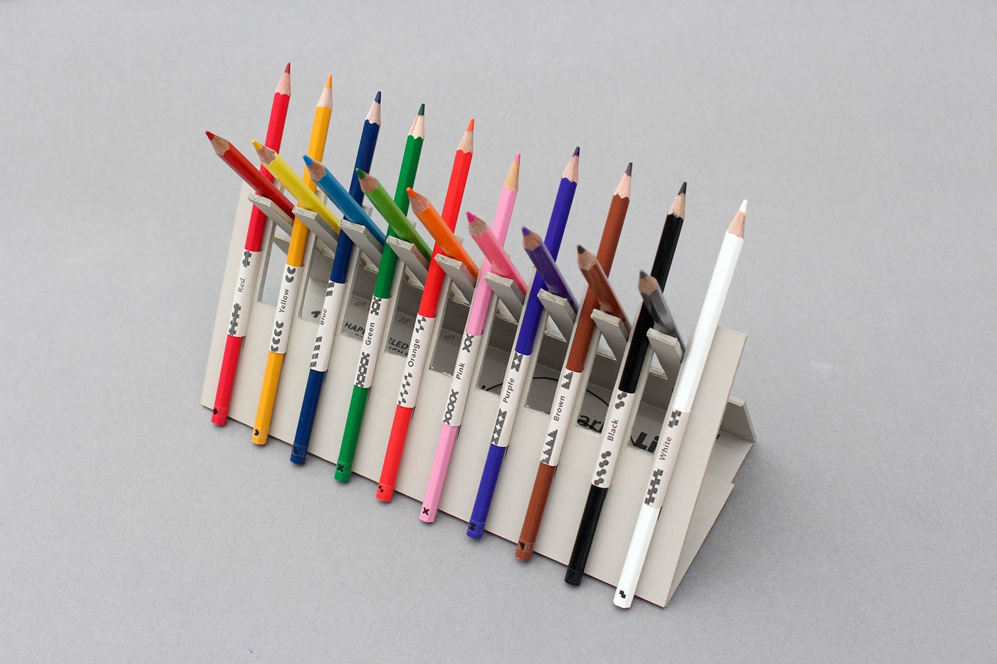 功能性的彩色铅笔包装设计